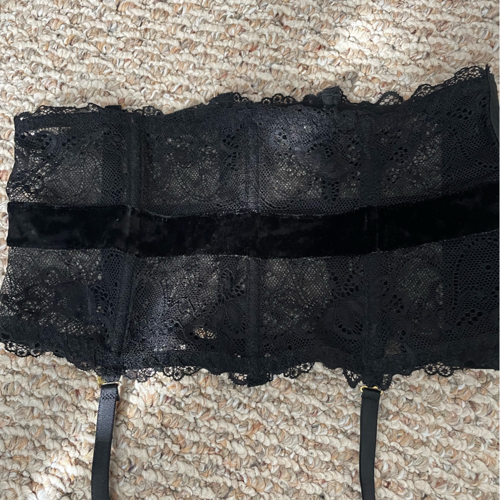 Midsection Lingerie